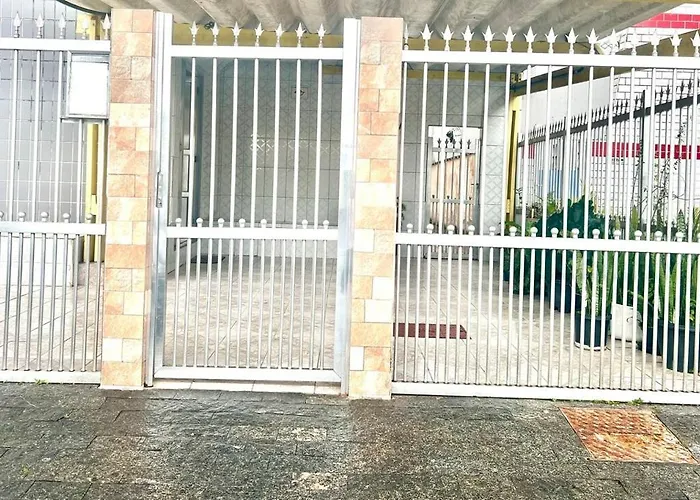 Perola Da Praia Grande Com Cozinha Completa
